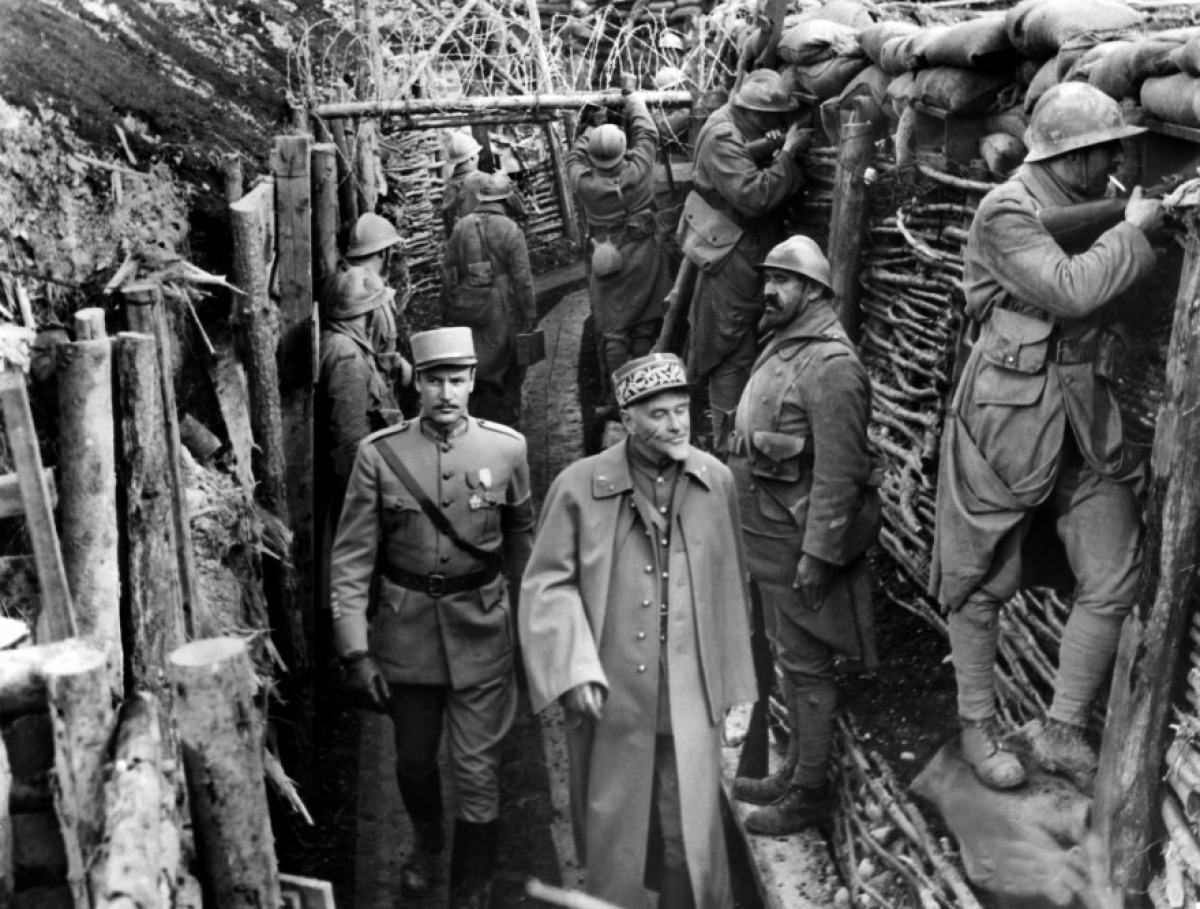 光荣之路剧照的剧照