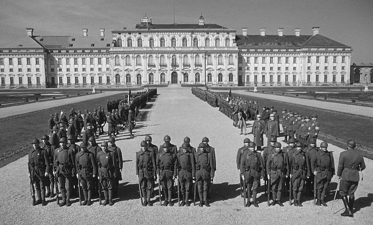 光荣之路剧照的剧照