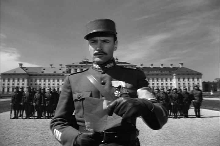 光荣之路剧照的剧照