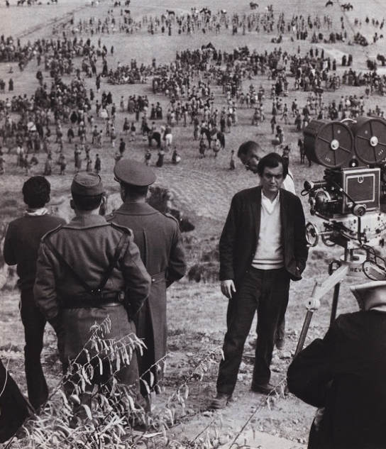 光荣之路剧照的剧照