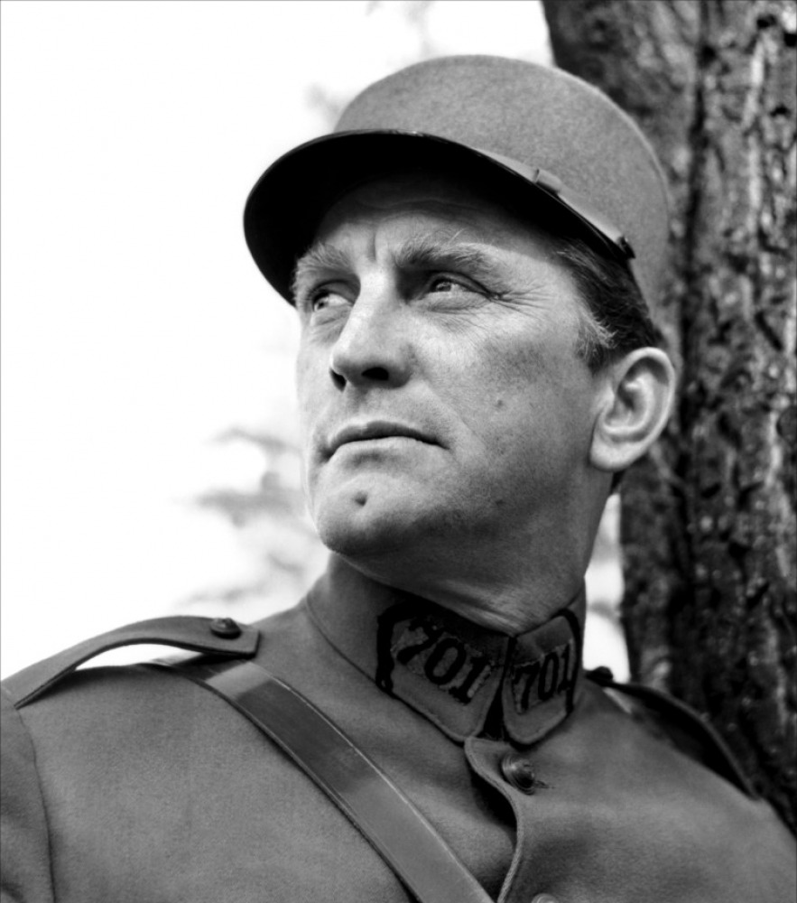 光荣之路剧照的剧照