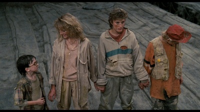 亲爱的，我把孩子缩小了剧照的剧照