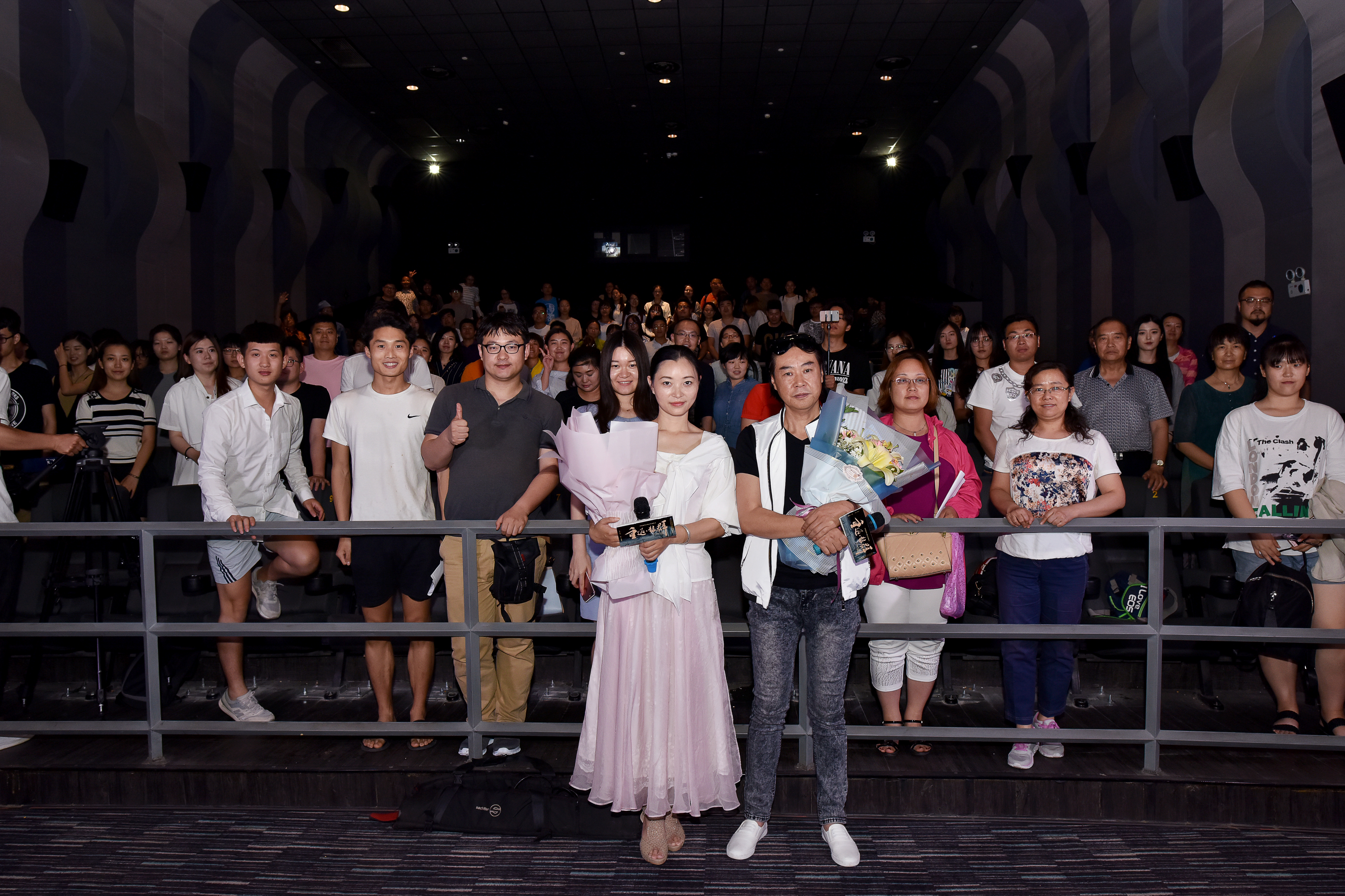 重返·狼群剧照的剧照