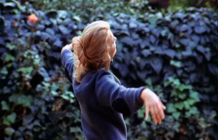 受影响的女人剧照的剧照