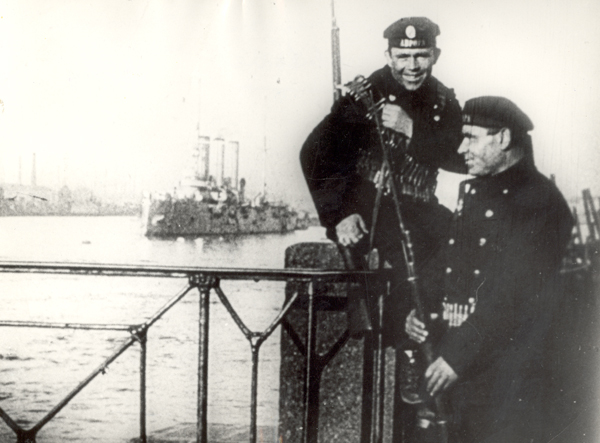 十月剧照的剧照