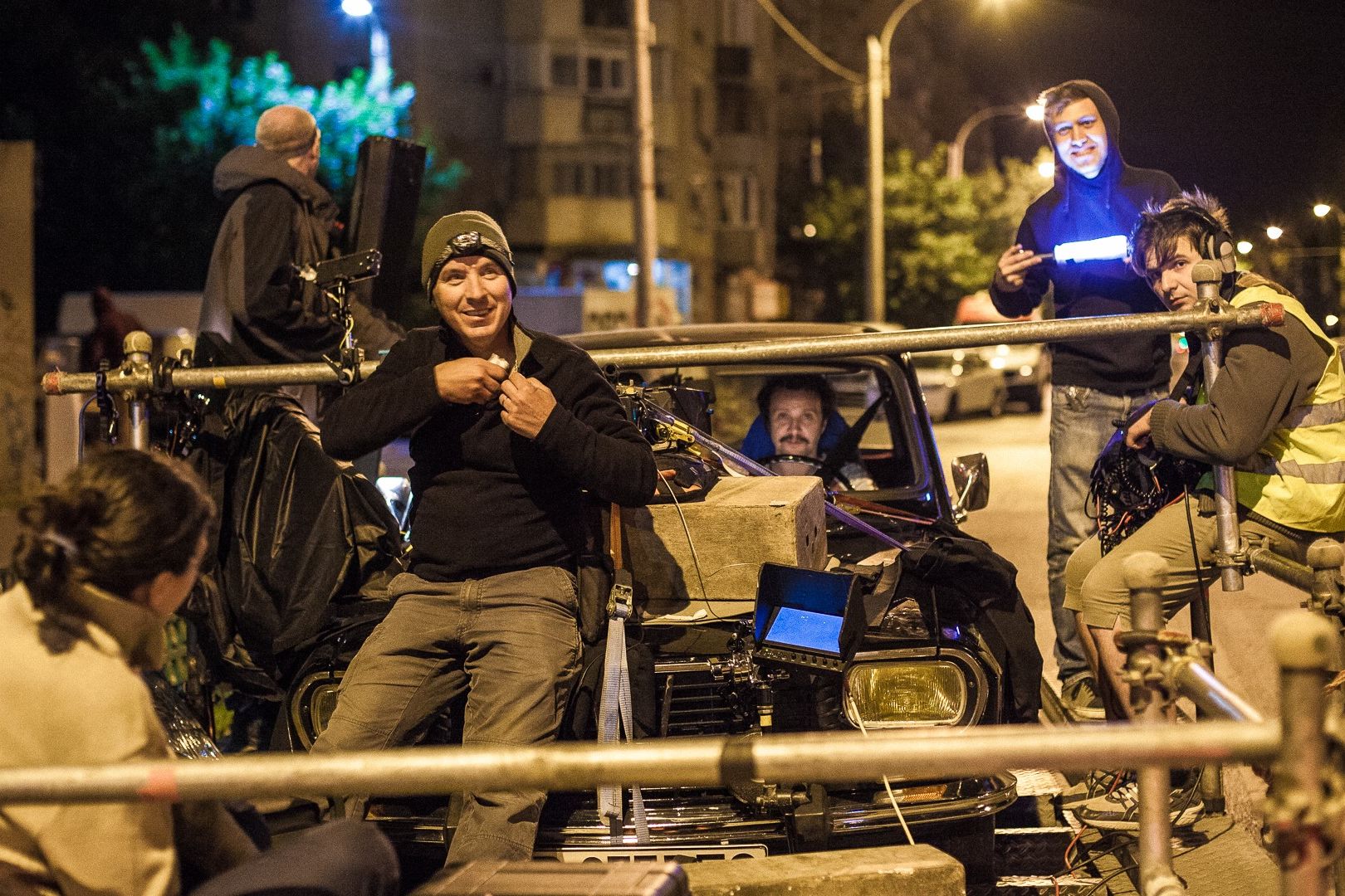 两张彩票剧照的剧照