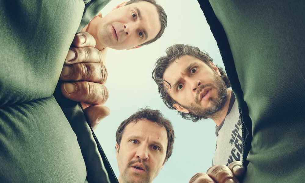 两张彩票剧照的剧照