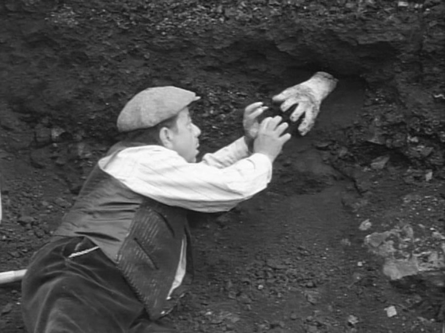 无脸男的诅咒剧照的剧照