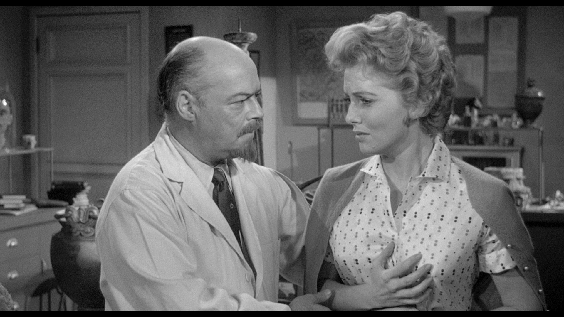 无脸男的诅咒剧照的剧照