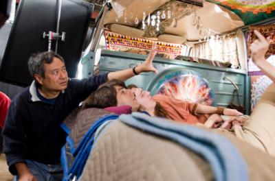 制造伍德斯托克音乐节剧照的剧照