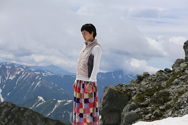 背负春天剧照的剧照