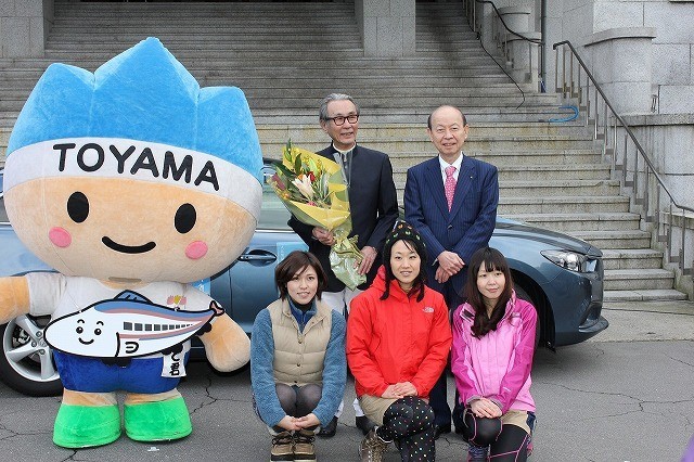 背负春天剧照的剧照