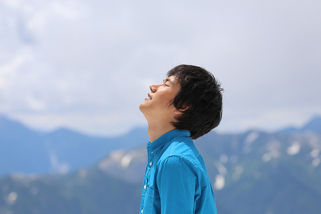 背负春天剧照的剧照