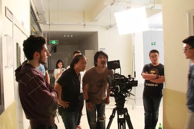 一路癫狂剧照的剧照