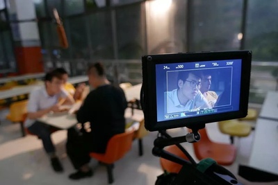 一路癫狂剧照的剧照