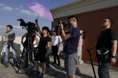 一路癫狂剧照的剧照