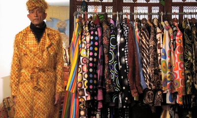 我们都为比尔着盛装剧照的剧照