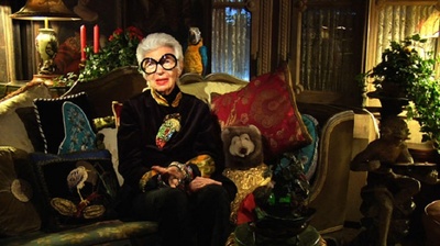 我们都为比尔着盛装剧照的剧照