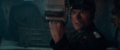 坚不可摧剧照的剧照