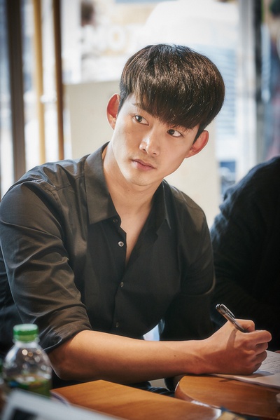 时间上的家剧照的剧照