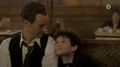 卡斯特纳与小星期二剧照的剧照