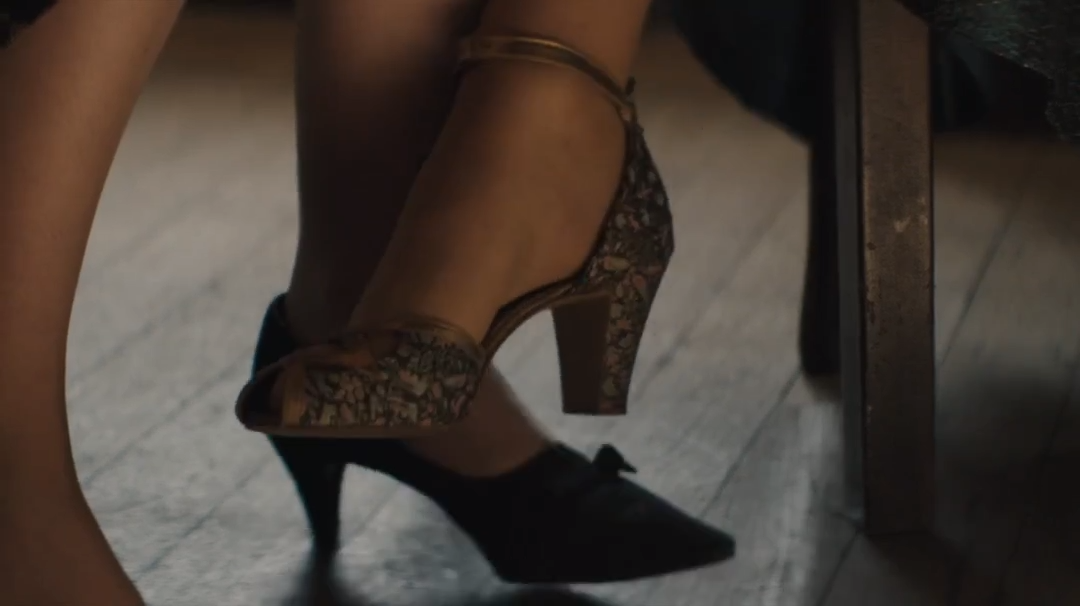 告诉蜜蜂剧照的剧照