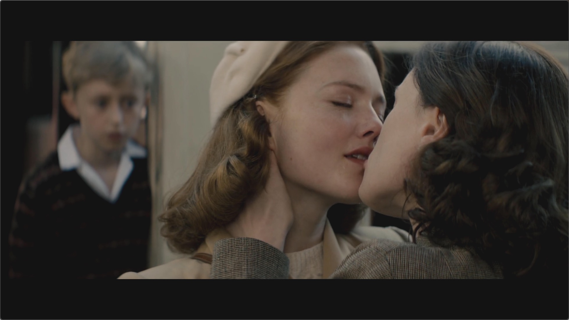 告诉蜜蜂剧照的剧照