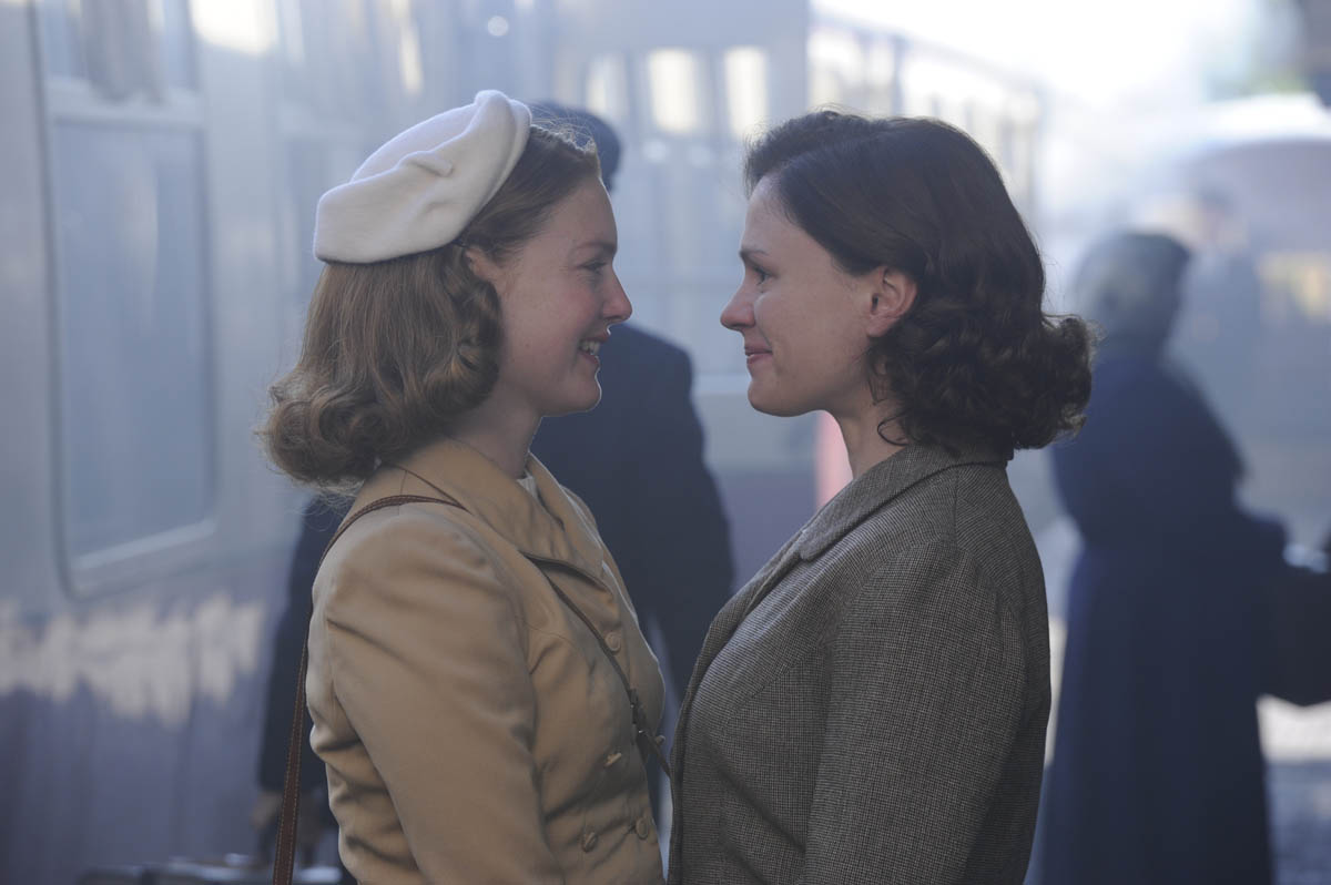 告诉蜜蜂剧照的剧照