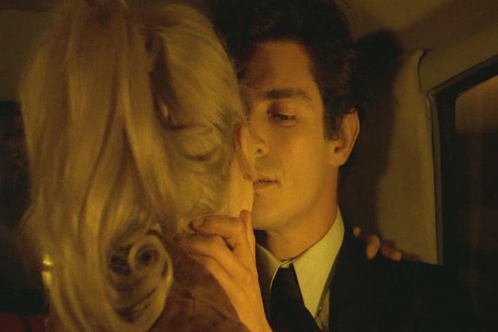 情妇玛侬剧照的剧照