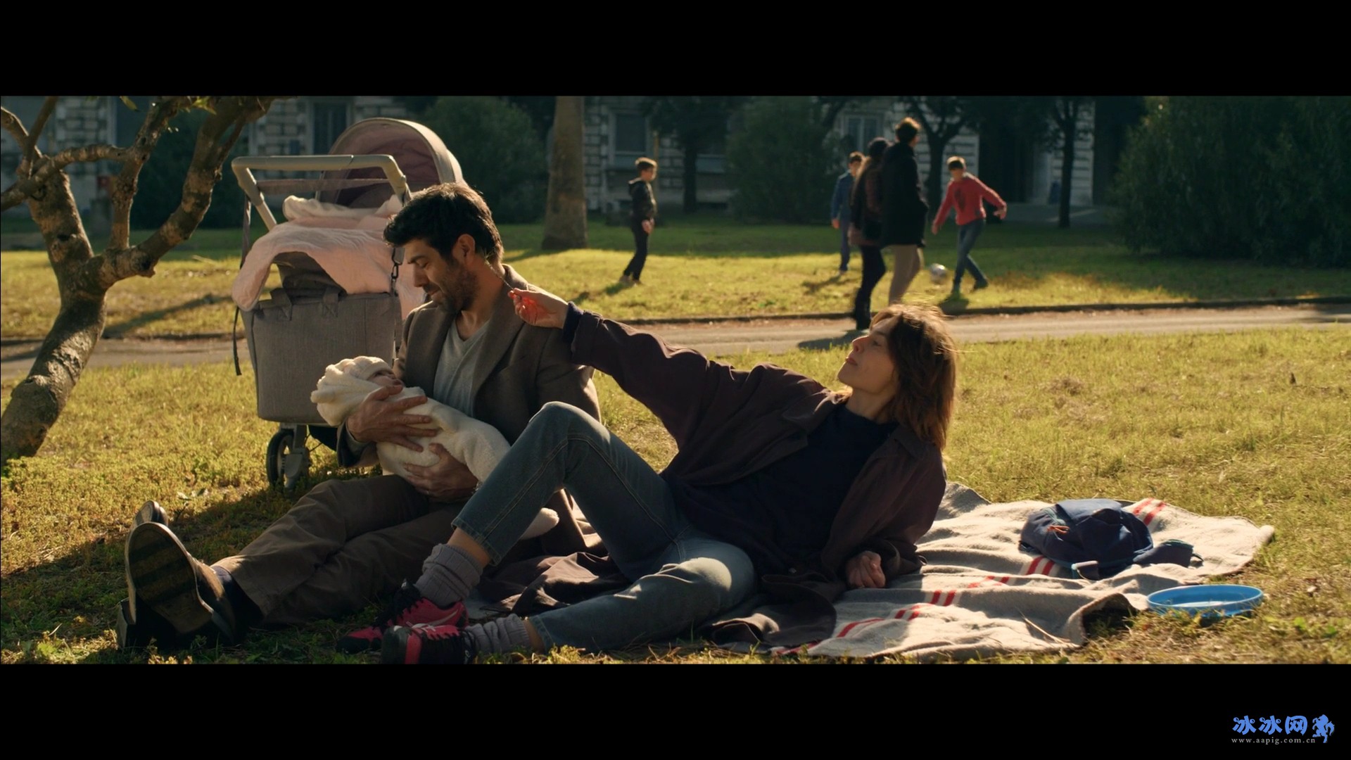 夫妻之间剧照的剧照