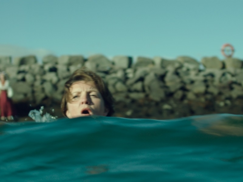 战中女人剧照的剧照