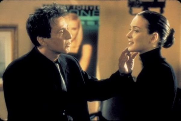 西蒙妮剧照的剧照