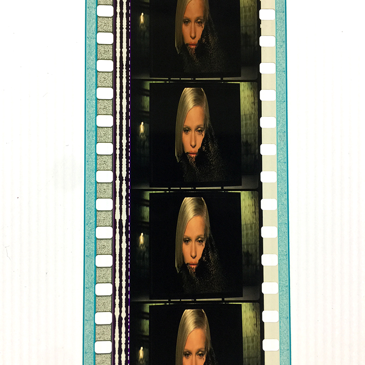 西蒙妮剧照的剧照