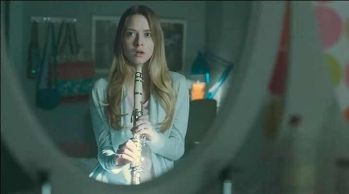 附身剧照的剧照