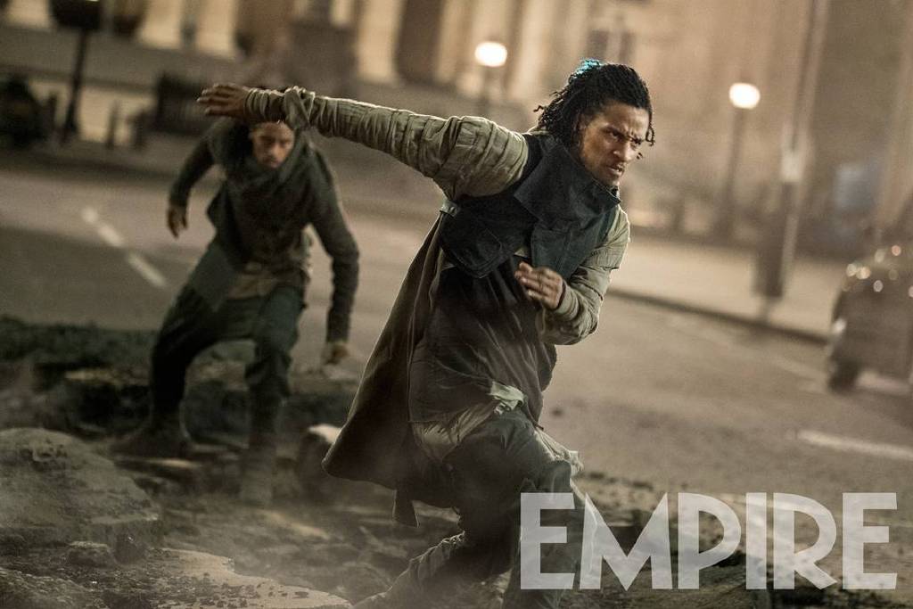 未定名黑衣人衍生电影剧照的剧照