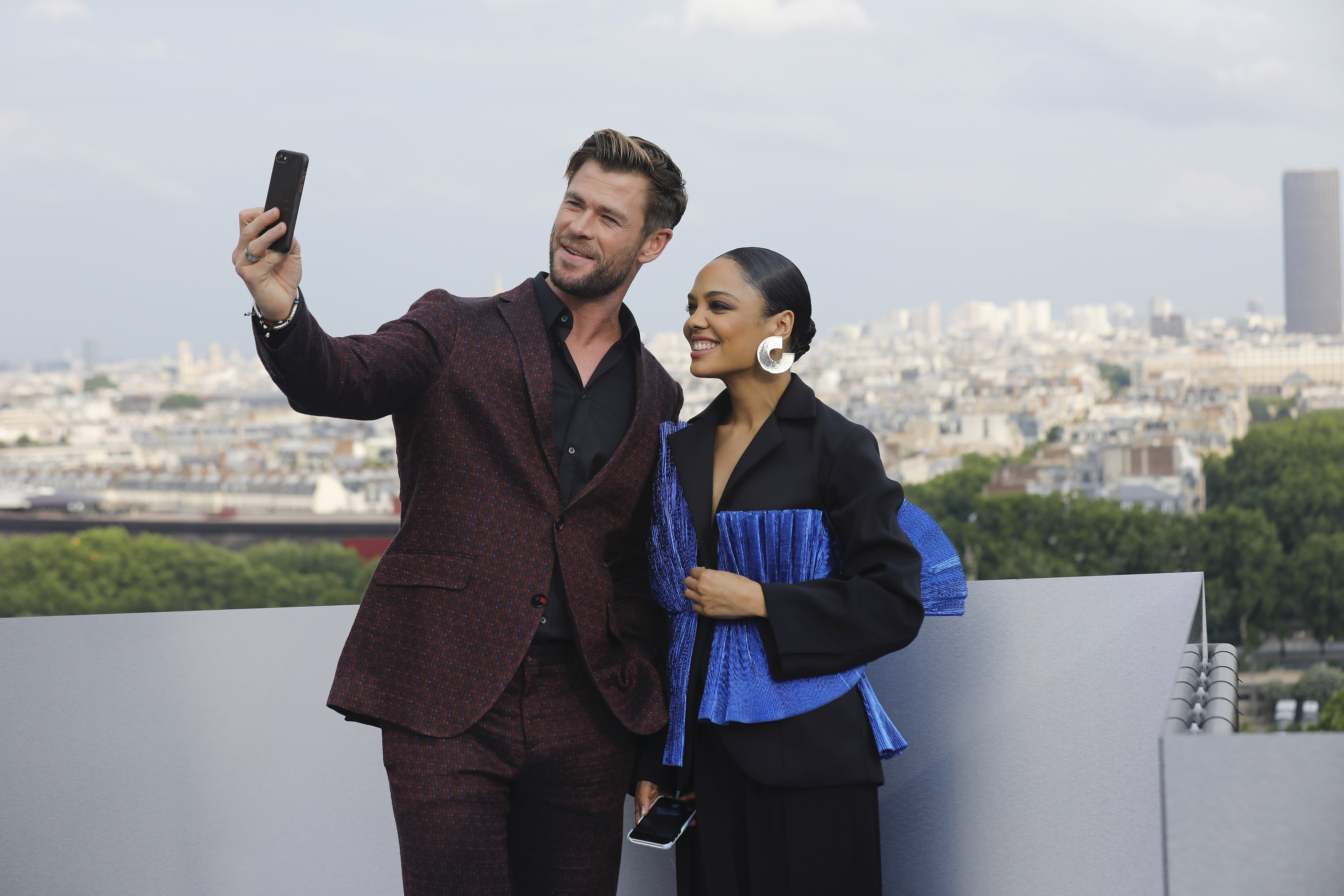 未定名黑衣人衍生电影剧照的剧照