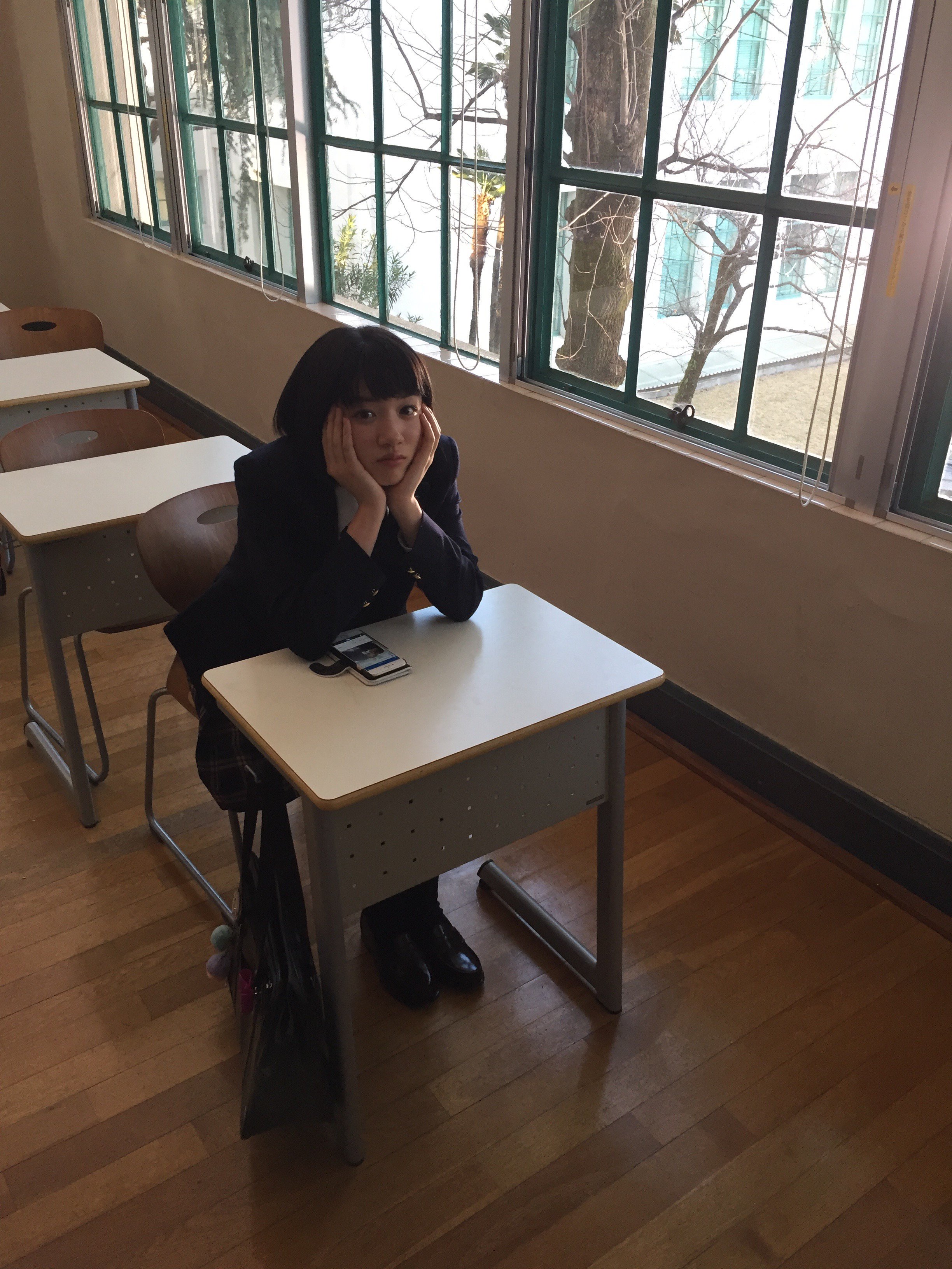 蜜桃女孩剧照的剧照