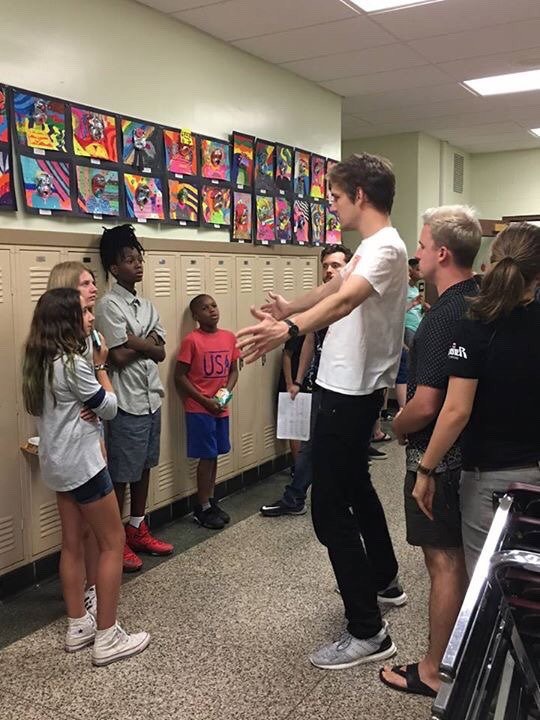 八年级剧照的剧照