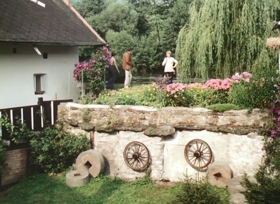 森林边缘的寂寞剧照的剧照