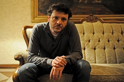 孩童姿势剧照的剧照