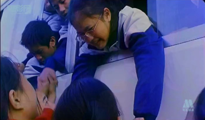 我们手拉手剧照的剧照