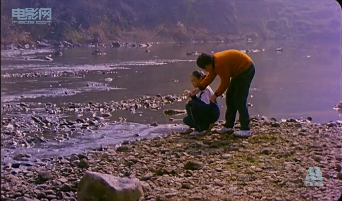 我们手拉手剧照的剧照