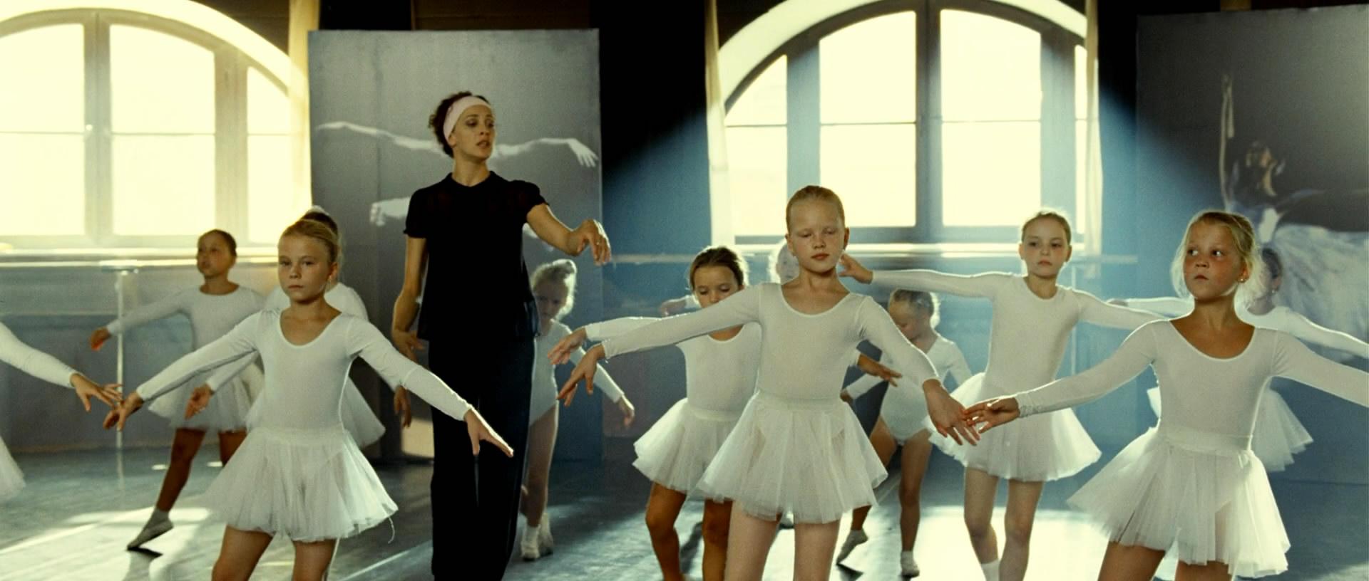 秋千剧照的剧照