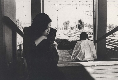 美丽青年全泰壹剧照的剧照