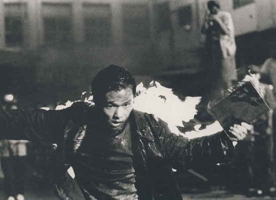 美丽青年全泰壹剧照的剧照