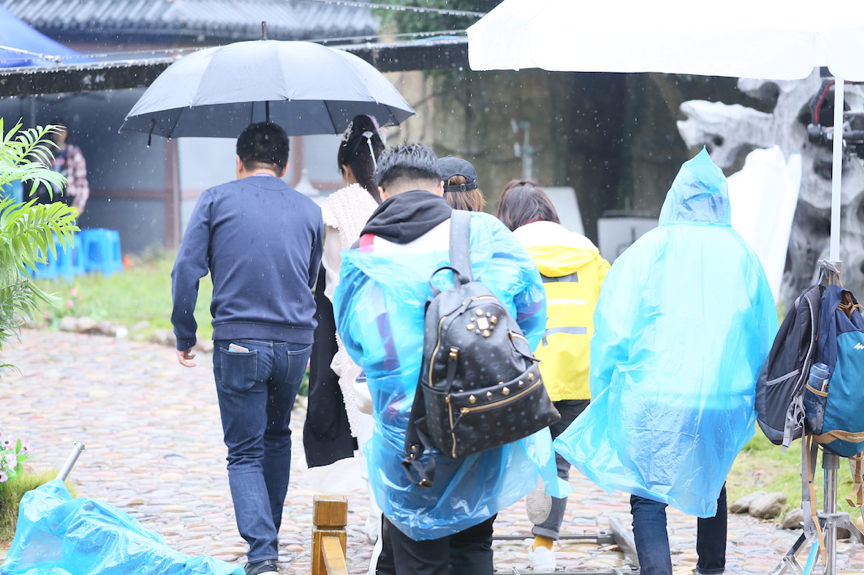 忘川茶舍之兽神诅咒剧照的剧照