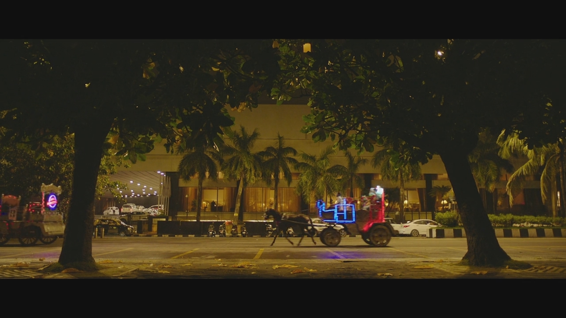 102岁不落伍剧照的剧照