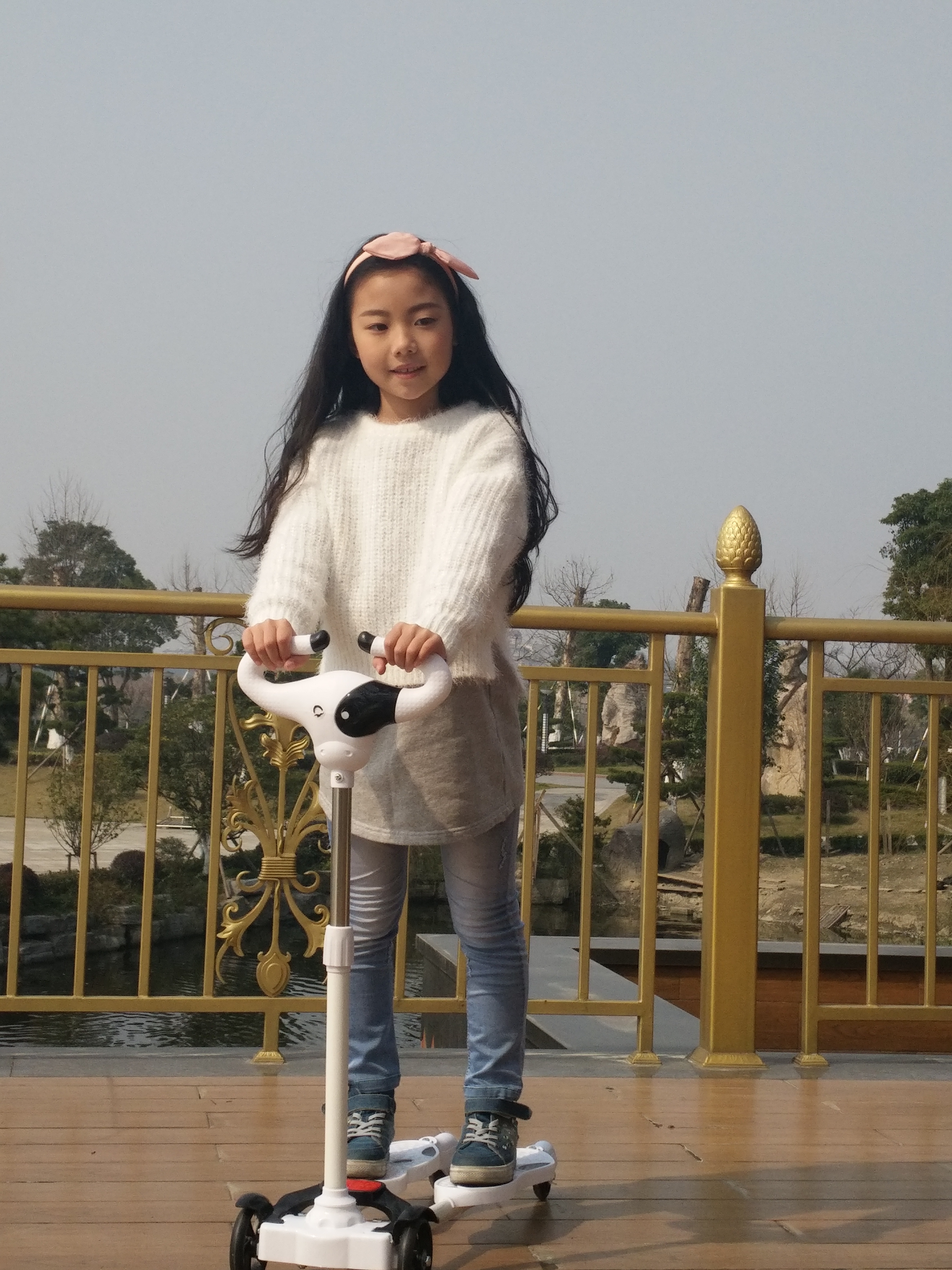 疯狂熊孩子剧照的剧照