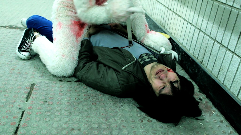 房间里的舞蹈剧照的剧照