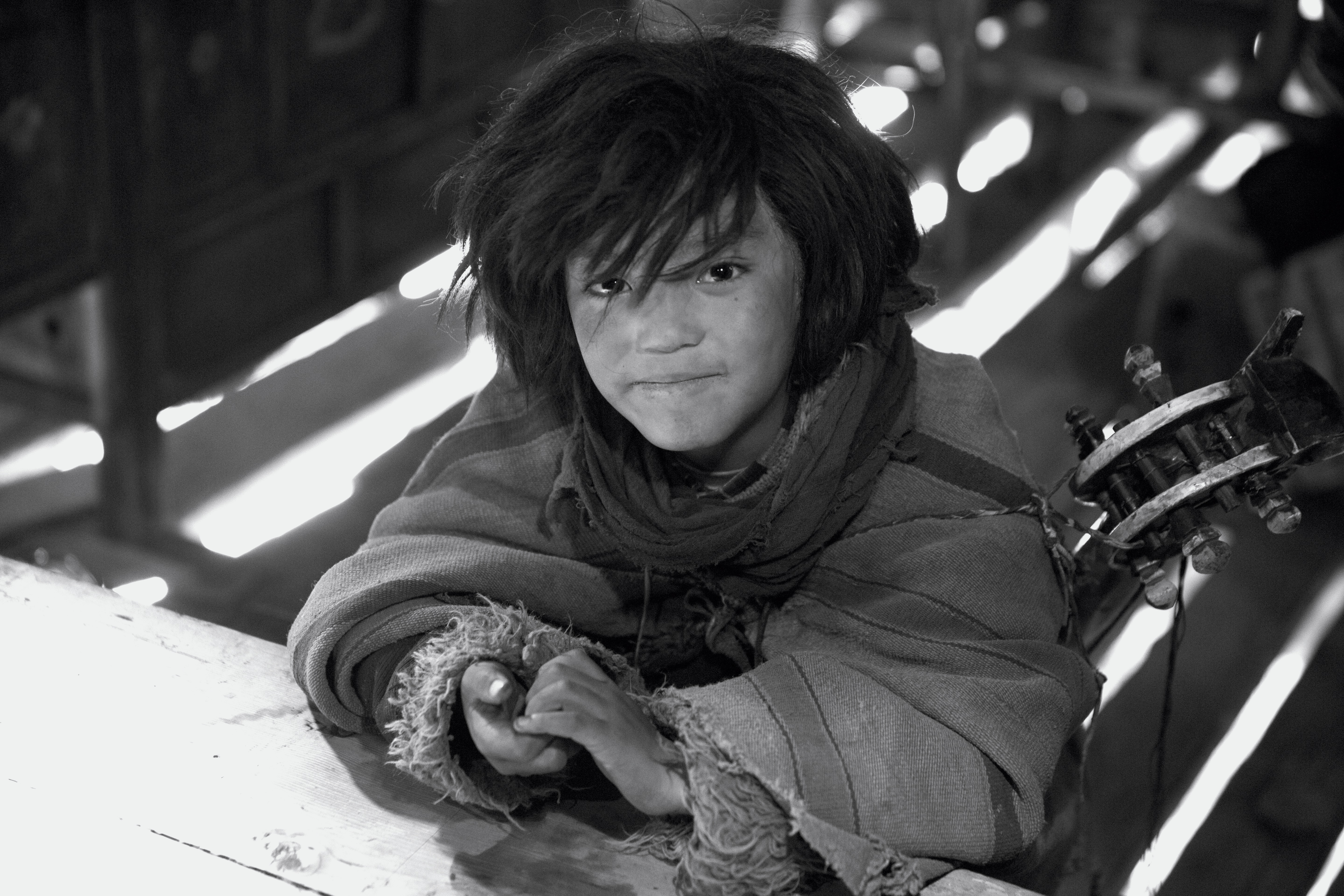 皮绳上的魂剧照的剧照